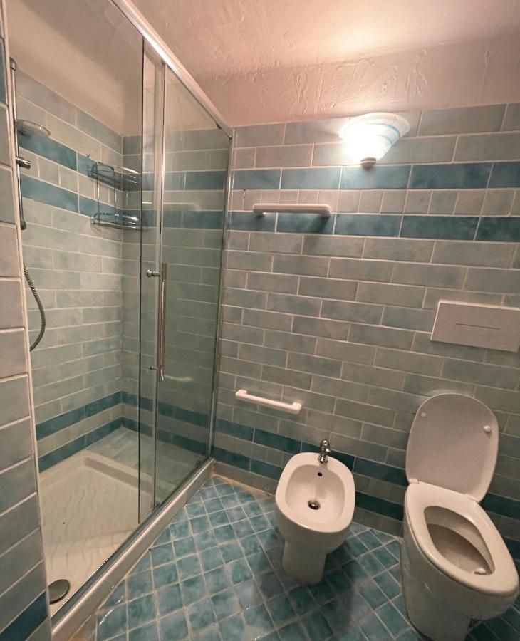 Lightblue-Celeste Central Apartment In Порто Ротондо Екстериор снимка