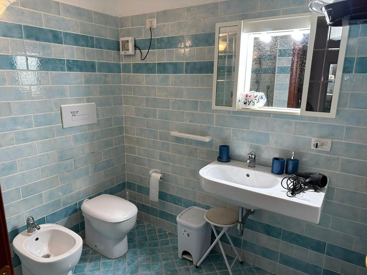 Lightblue-Celeste Central Apartment In Порто Ротондо Екстериор снимка