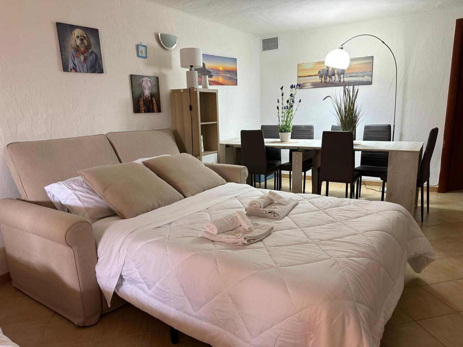 Lightblue-Celeste Central Apartment In Порто Ротондо Екстериор снимка